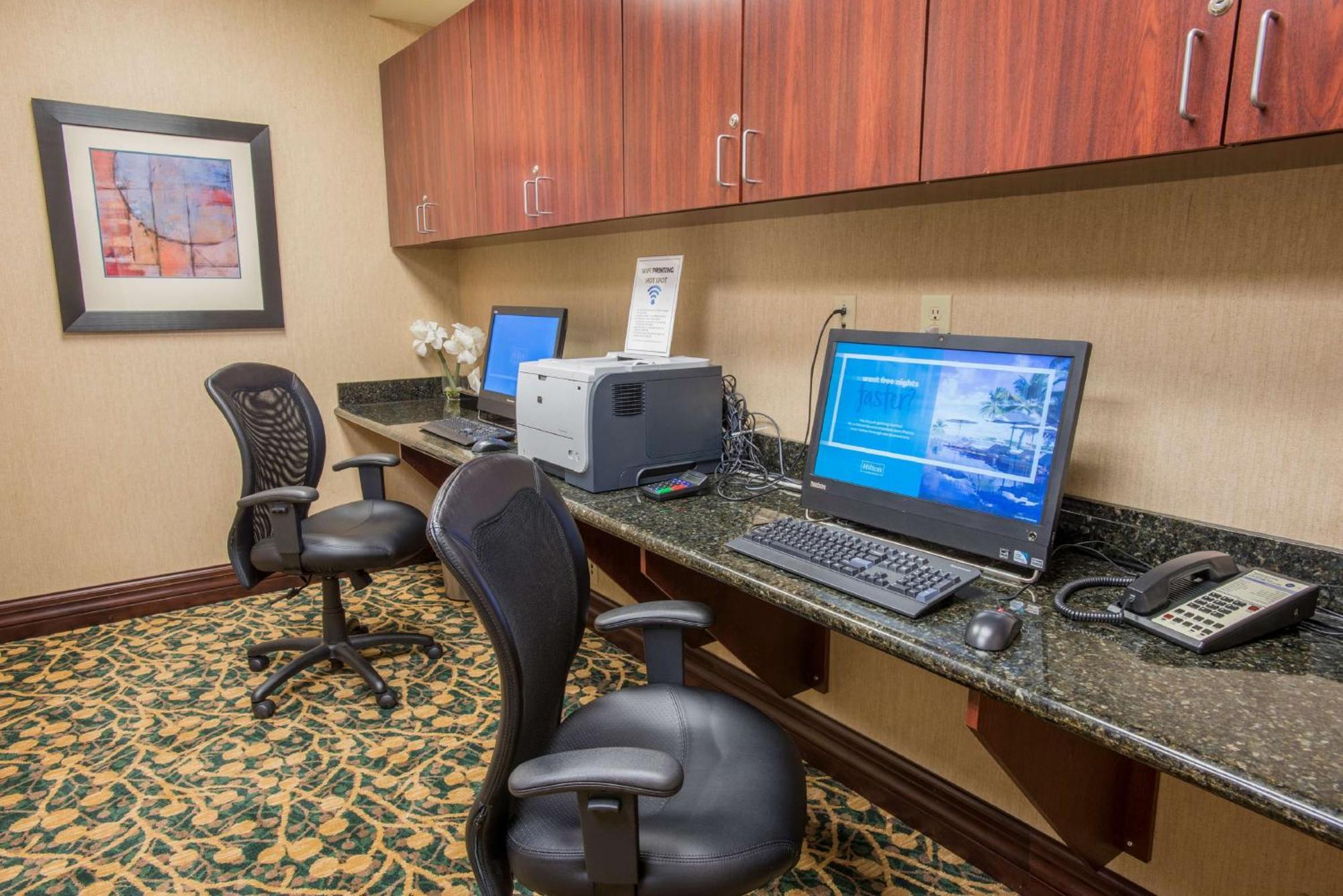 Hampton Inn & Suites Cincinnati-Union Centre Уэст-Честер Экстерьер фото