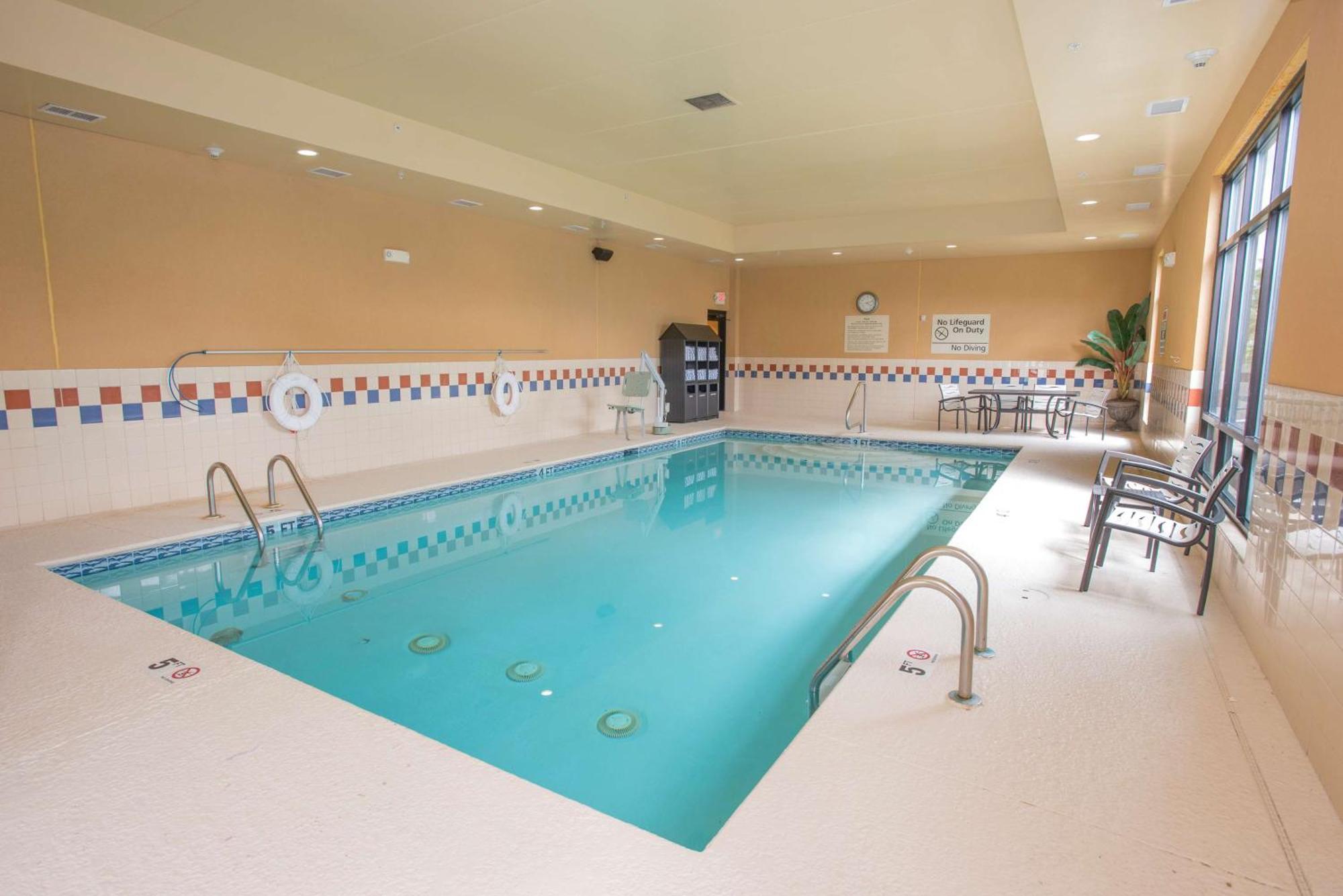 Hampton Inn & Suites Cincinnati-Union Centre Уэст-Честер Экстерьер фото